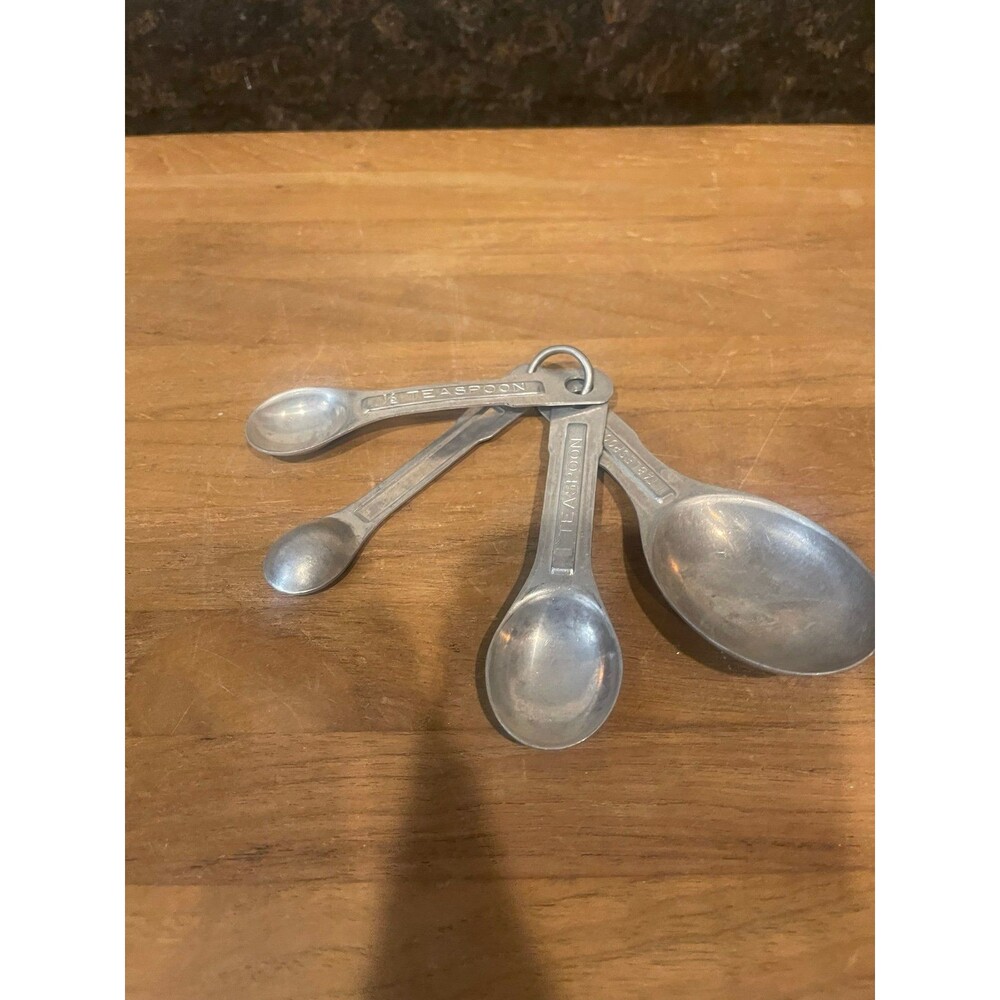 Vintage Aluminum Nesting Measuring Spoons on Ring